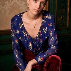 SÉZANE PRISCILLE Ruffle Neck Silk Electric Blue Floral Lurex Blouse 34 NWOT